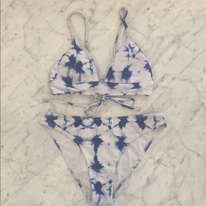 Cupshe Blue & White Tie Dye Bikini Size XS